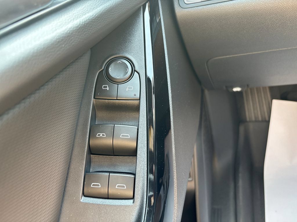 Used 2026 Chevrolet Equinox LT w/ Convenience Package II AWD/4WD image 18