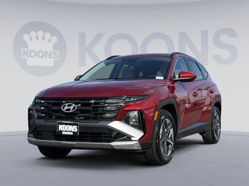 Certified 2025 Hyundai Tucson SEL image 1