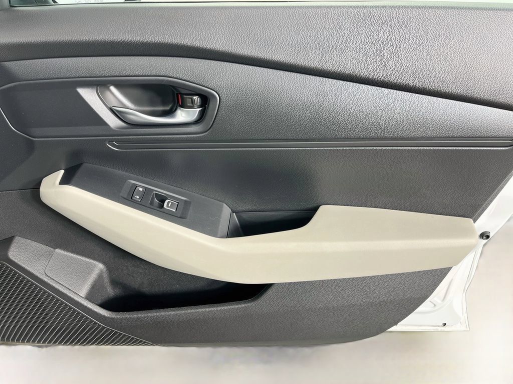 Used 2024 Honda Accord LX image 31