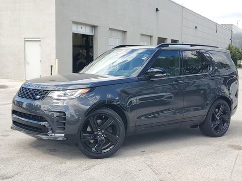 New 2025 Land Rover Discovery Dynamic SE image 35