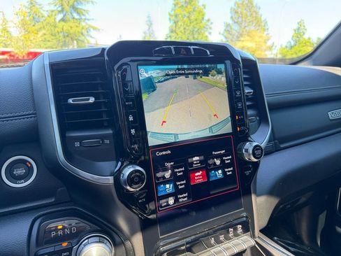 Used 2021 RAM 1500 Laramie w/ Sport Appearance Package AWD/4WD image 17