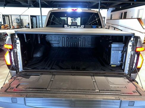 Used 2023 Ford F150 Lightning Platinum AWD/4WD image 24