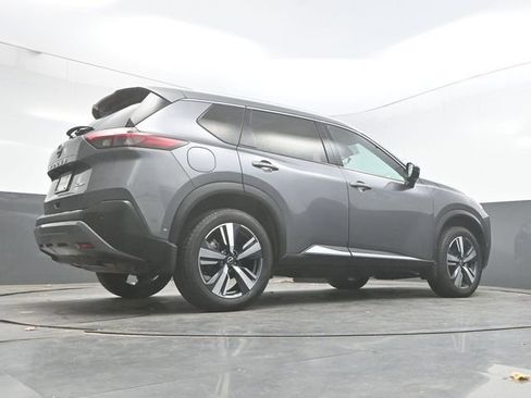 Used 2022 Nissan Rogue SL w/ SL Premium Package image 32