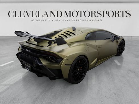 Used 2022 Lamborghini Huracan STO RWD image 49