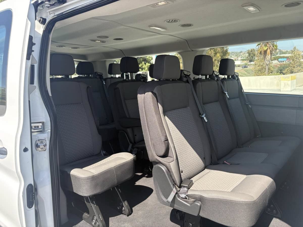 Used 2024 Ford Transit 350 XLT RWD image 25