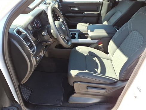 New 2026 RAM 1500 Express AWD/4WD image 13