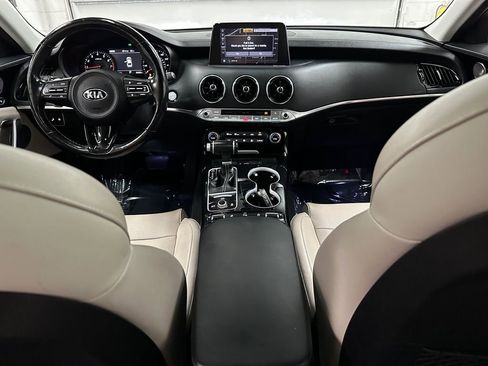 Used 2018 Kia Stinger Premium AWD/4WD image 23