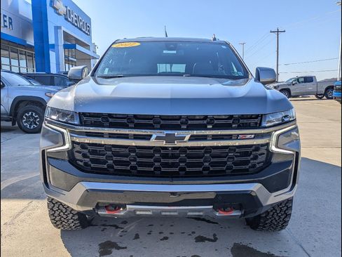 Used 2022 Chevrolet Suburban Z71 w/ Luxury Package AWD/4WD image 12