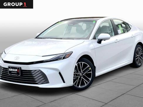 New 2026 Toyota Camry XLE image 1