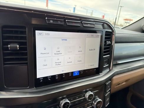 Used 2024 Ford F350 Lariat image 27