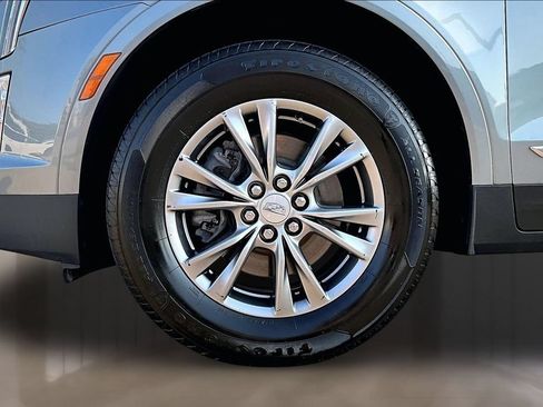 Used 2022 Cadillac XT5 Premium Luxury FWD image 8