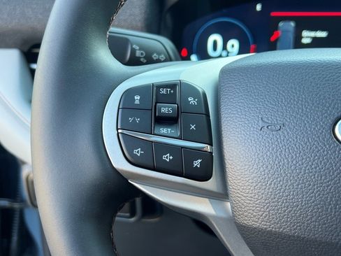 New 2026 Ford Explorer Active w/ Active Comfort Package image 23