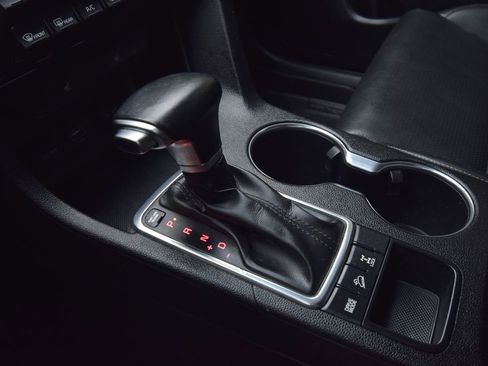 Used 2021 Kia Sportage EX image 25