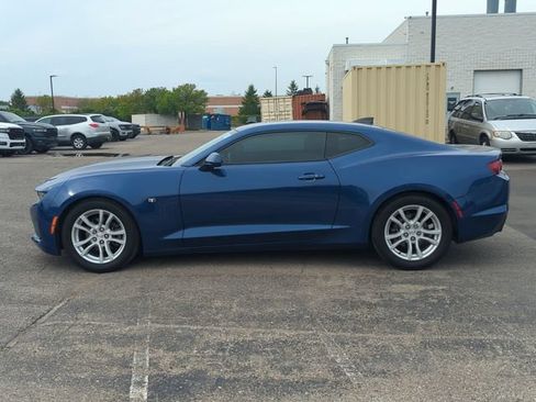 Used 2019 Chevrolet Camaro LS RWD image 6