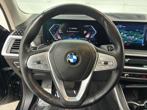 Used 2023 BMW X7 xDrive40i w/ Premium Package image 23