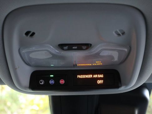 Used 2024 Chevrolet TrailBlazer LT w/ Convenience Package AWD/4WD image 28