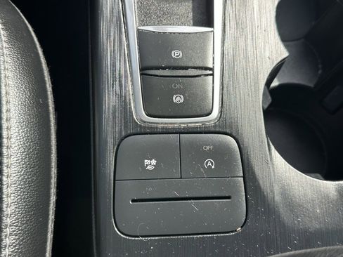 Used 2022 Ford Escape SEL image 29