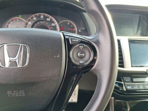 Used 2016 Honda Accord Sport image 22