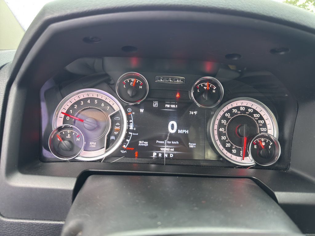 Used 2021 RAM 1500 Classic SLT w/ Luxury Group AWD/4WD image 14