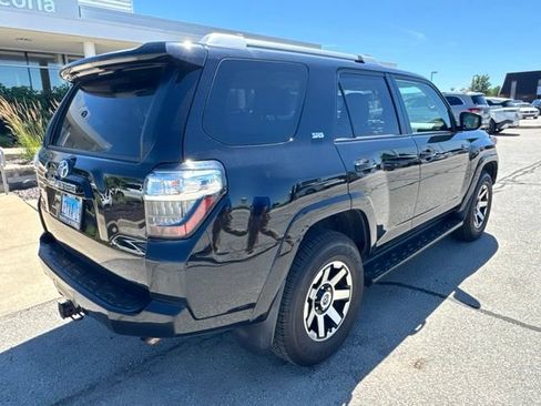 Used 2016 Toyota 4Runner SR5 Premium AWD/4WD image 5