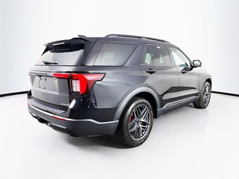 Used 2025 Ford Explorer ST-Line w/ Premium Package AWD/4WD image 7