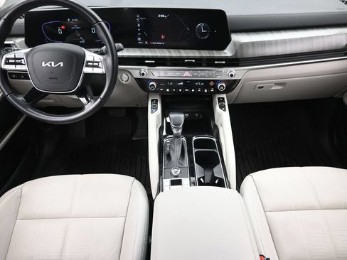 Used 2023 Kia Telluride EX FWD image 16