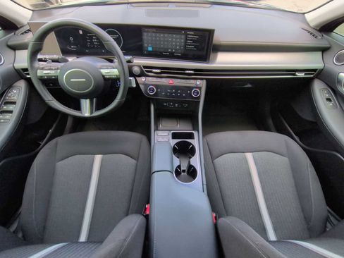 Used 2025 Hyundai Sonata SEL FWD image 16