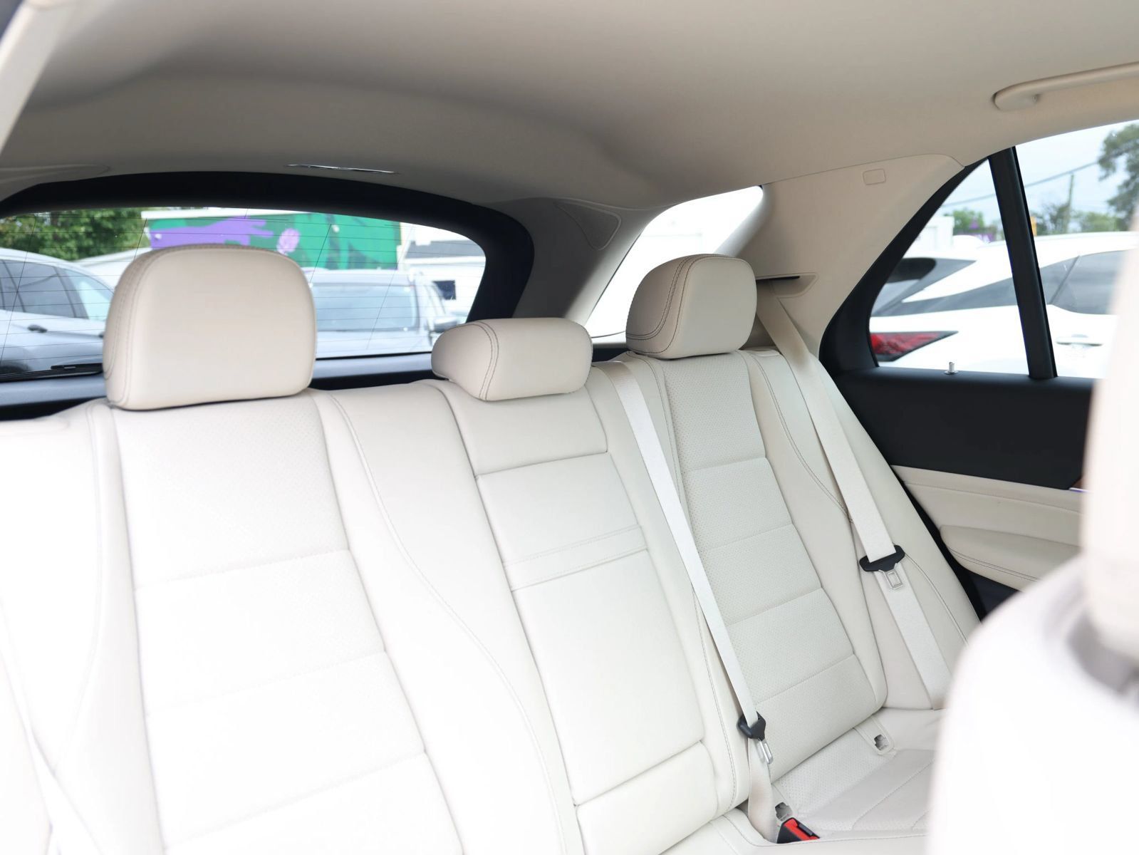 Used 2022 Mercedes-Benz GLE 350 4MATIC w/ AMG Line Exterior image 23