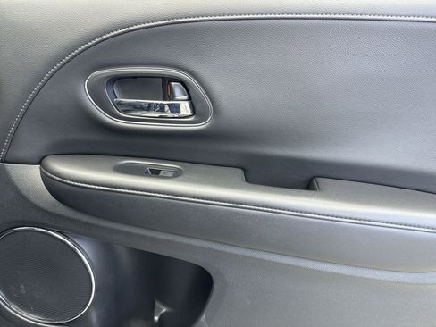 Used 2019 Honda HR-V EX-L image 32