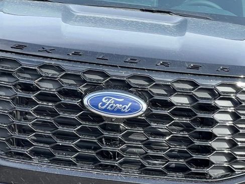 New 2026 Ford Explorer ST-Line image 4