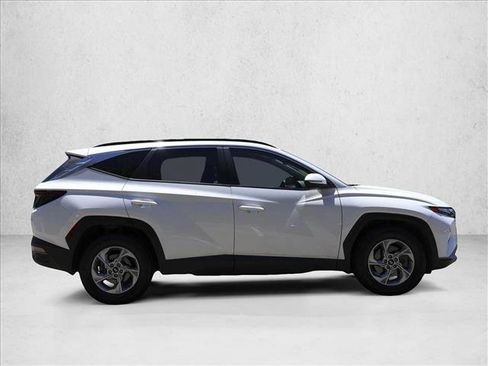 Used 2023 Hyundai Tucson SEL FWD image 4