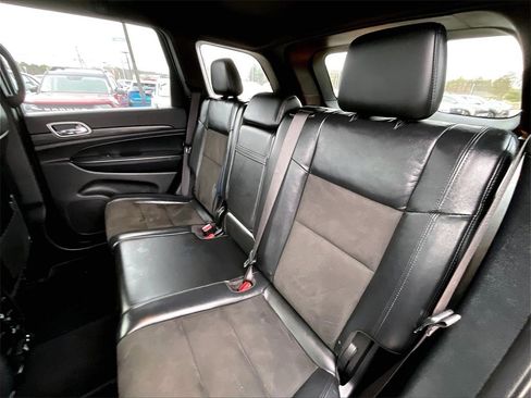 Used 2020 Jeep Grand Cherokee Altitude image 14