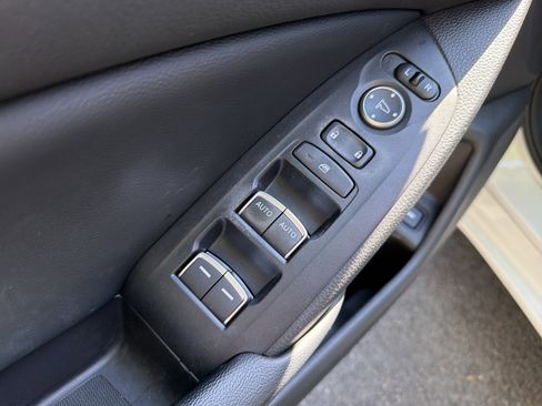 Used 2018 Honda Accord Sport image 15