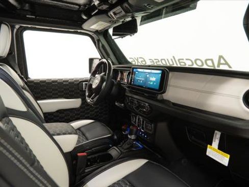 Used 2025 Jeep Gladiator Sport image 46