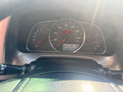 Used 2013 Toyota RAV4 XLE AWD/4WD image 29