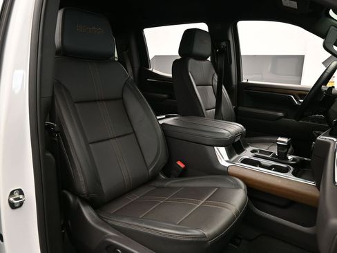 Used 2024 Chevrolet Silverado 1500 High Country w/ Technology Package image 64