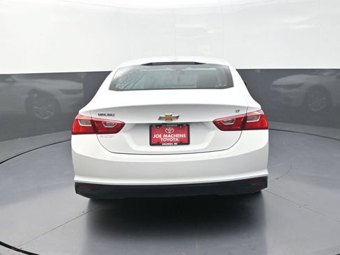 Used 2016 Chevrolet Malibu LT FWD image 7