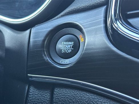 Used 2021 Jeep Grand Cherokee Limited w/ Luxury Group II image 22