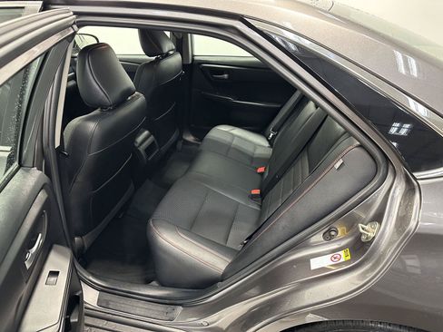 Used 2017 Toyota Camry SE FWD image 26