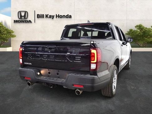 Used 2025 Honda Ridgeline RTL image 3