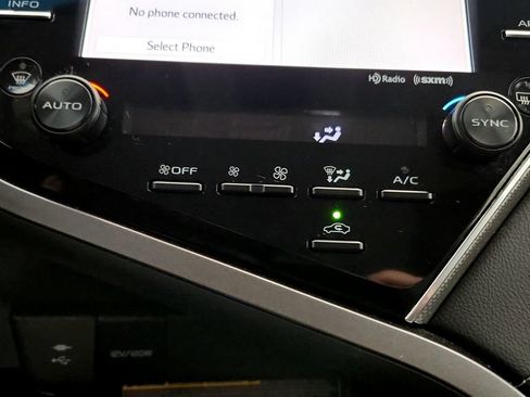 Used 2018 Toyota Camry SE w/ Audio Package FWD image 30