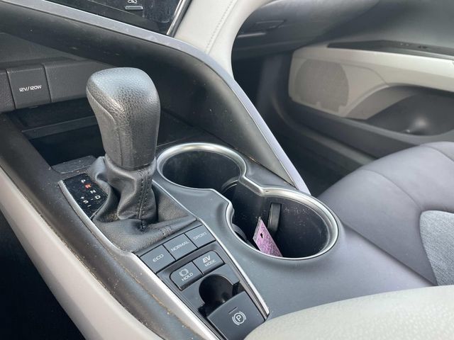 Used 2024 Toyota Camry LE FWD image 25