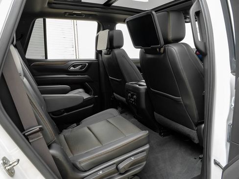 Used 2021 Chevrolet Tahoe High Country w/ Premium Package RWD image 29