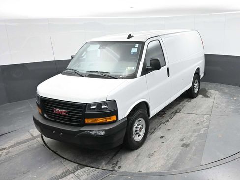 New 2025 GMC Savana 2500 w/ Driver Convenience Package image 16