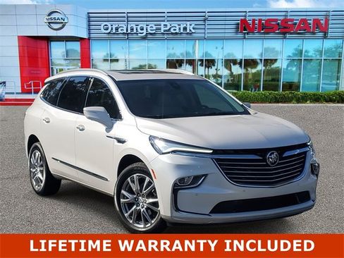 Used 2024 Buick Enclave Essence w/ Experience Buick Package image 1