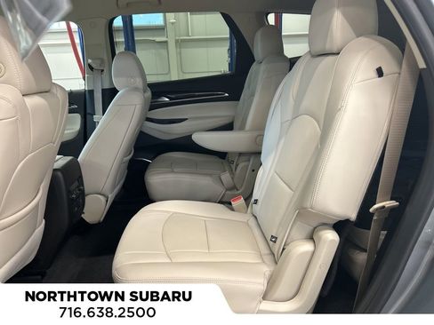 Used 2023 Buick Enclave Premium AWD/4WD image 20