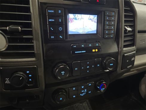 Used 2021 Ford F250 XL w/ Power Equipment Group image 23