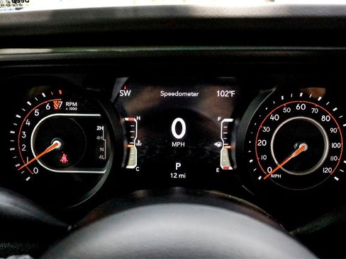 New 2025 Jeep Gladiator Mojave w/ Safety Group image 15