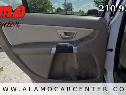 Used 2011 Volvo XC90 3.2 FWD image 28