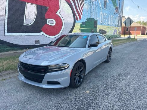 Used 2021 Dodge Charger SXT w/ Blacktop Package RWD image 2